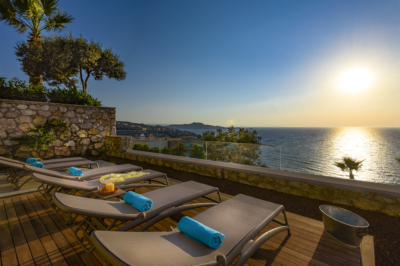 Sun sea and Santosha Luxury Yalikavak holiday villa for rent Bodrum