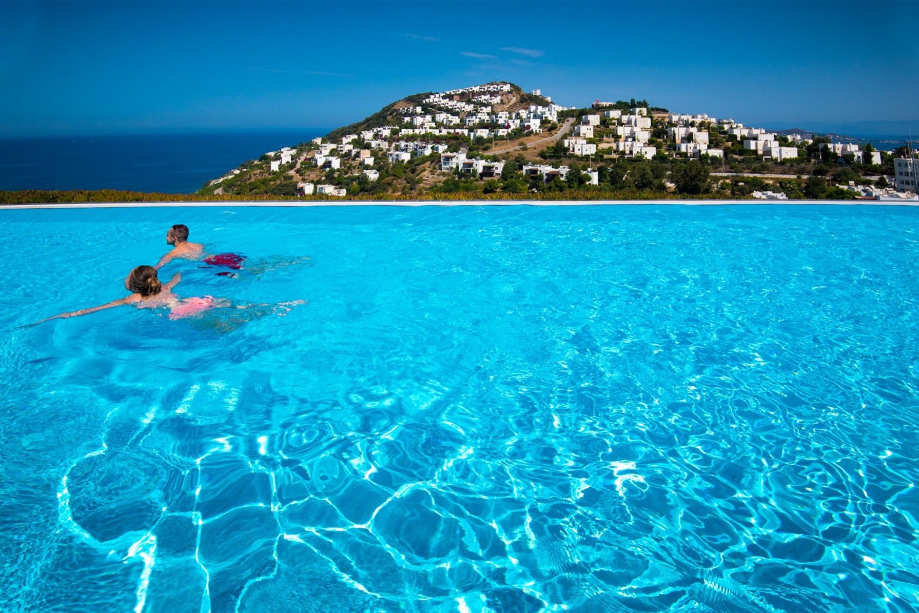 Large pool, sea view villas for rent in Yalikavak Bodrum Turkey
